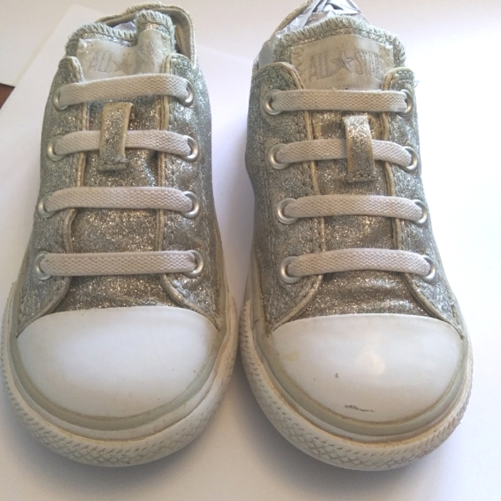 Child Infant US sz 8 glitter silver converse gently used